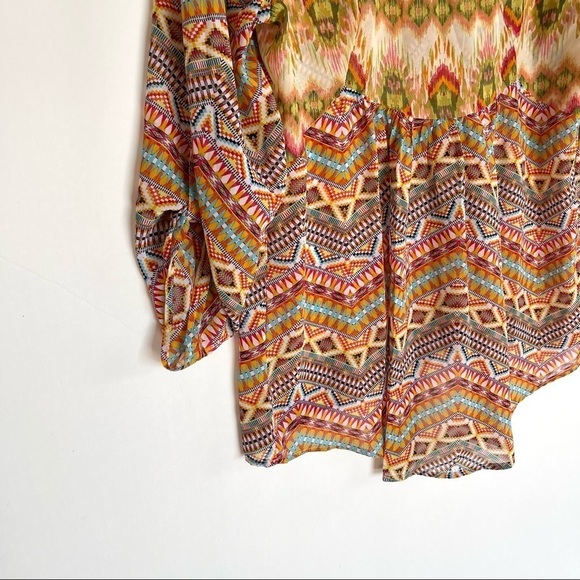 Fig and Flower V Neck Chiffon Geometric Aztec Print M - Picture 6 of 16